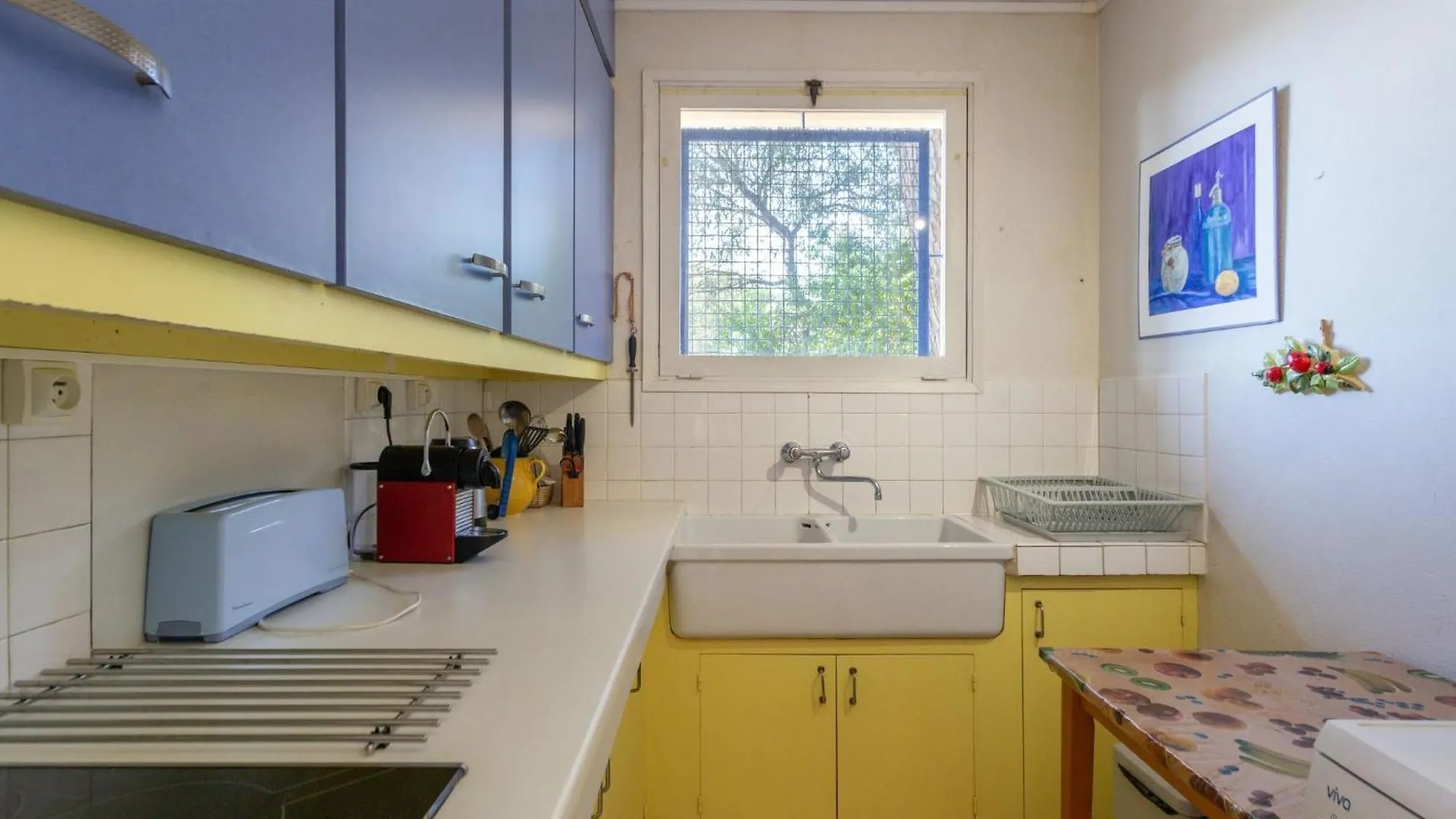 Apartment Les Alizees By Interhome Le Lavandou