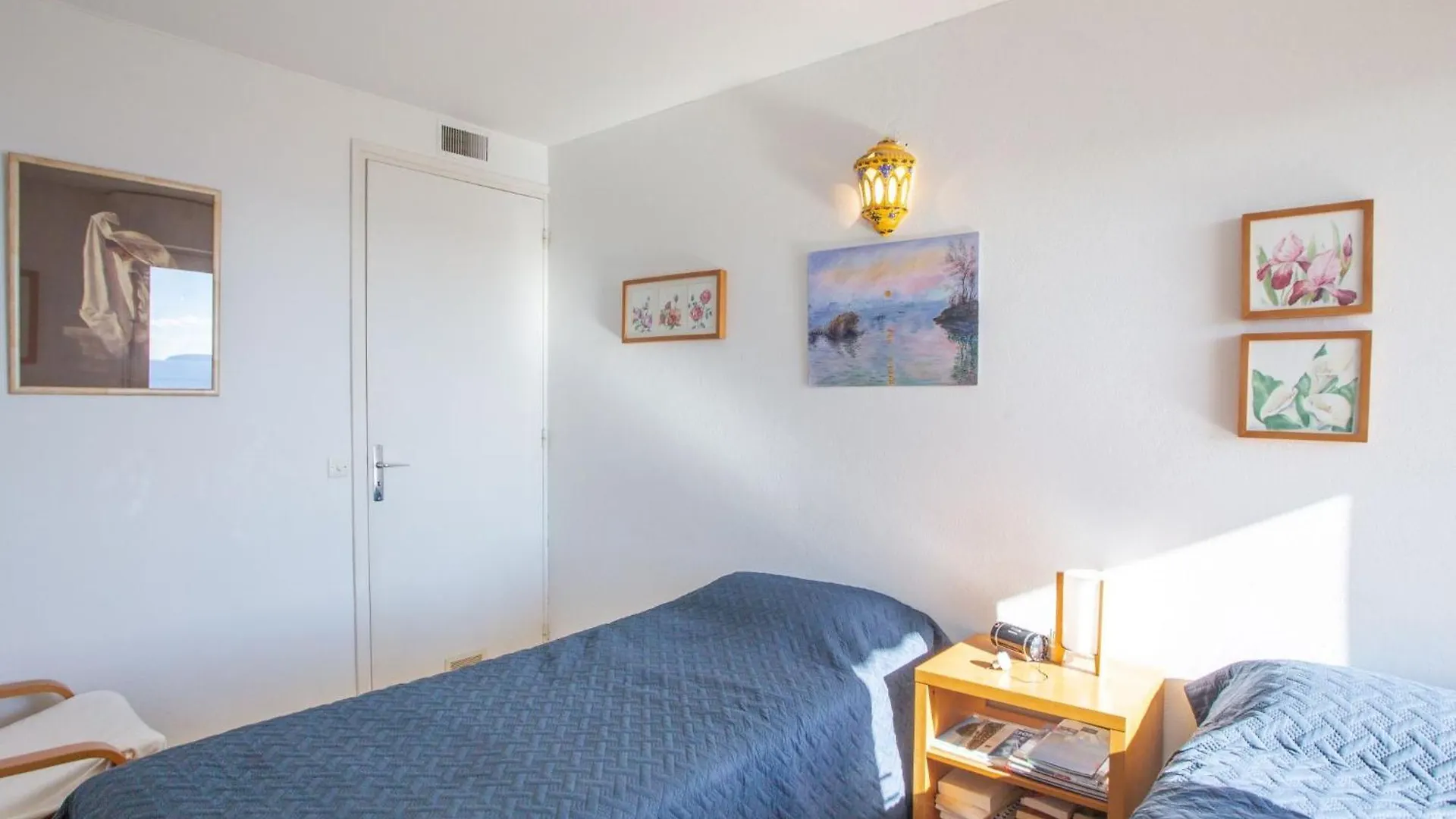 Apartment Les Alizees By Interhome Le Lavandou